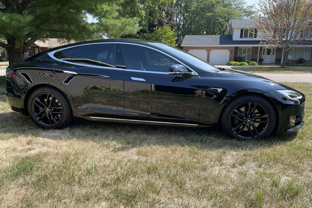 2017 Tesla Model S - Image 3 of 31
