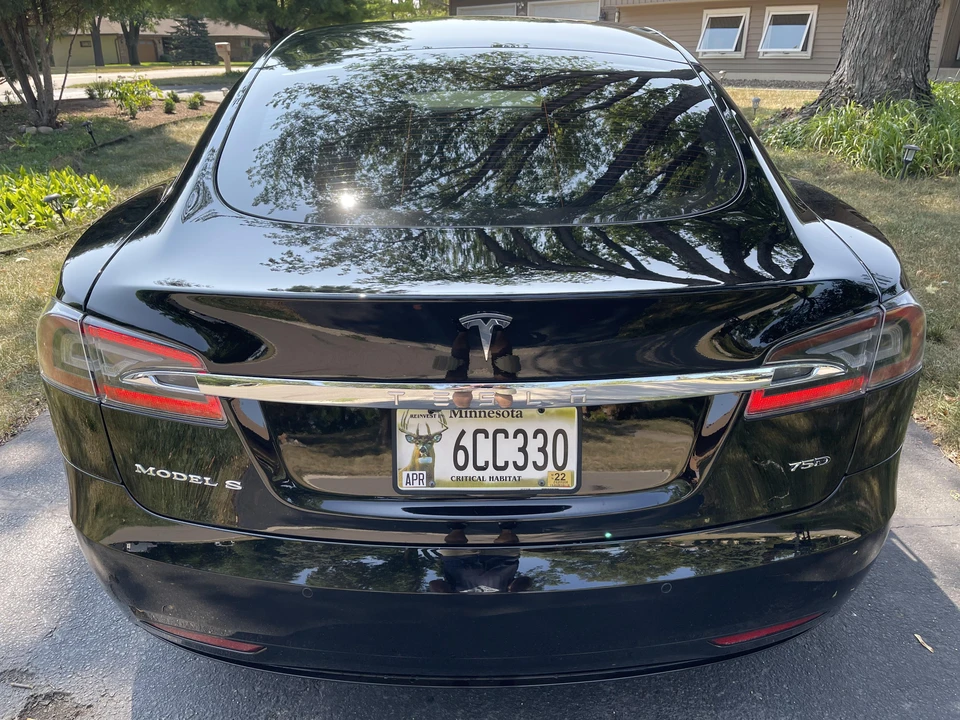 2017 Tesla Model S - Image 19 of 31