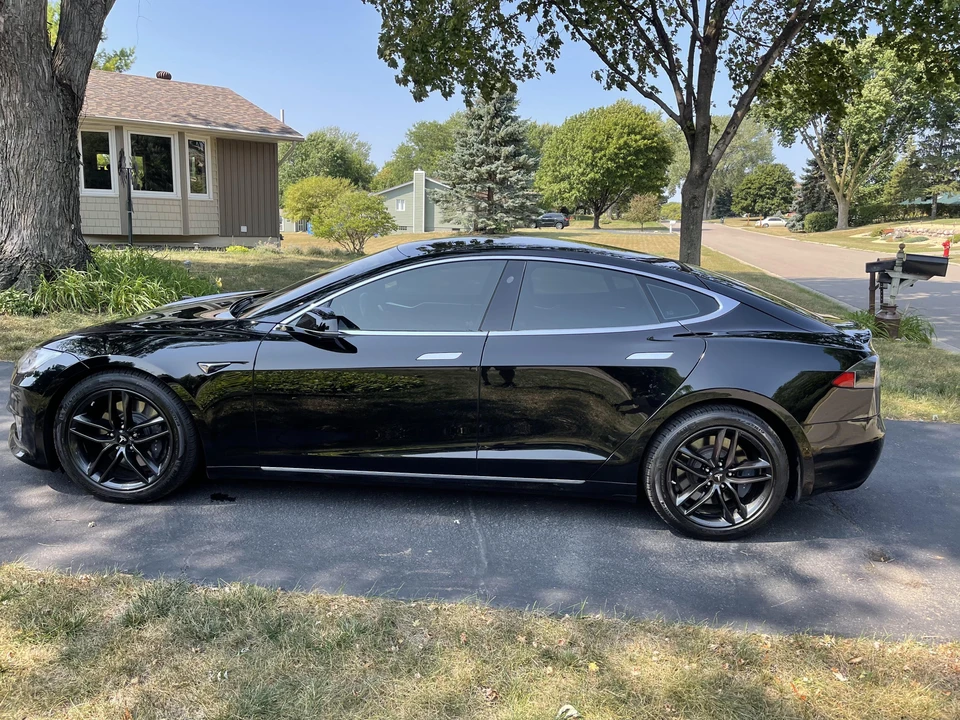2017 Tesla Model S - Image 12 of 31