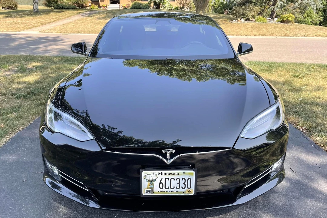 2017 Tesla Model S - Image 2 of 31