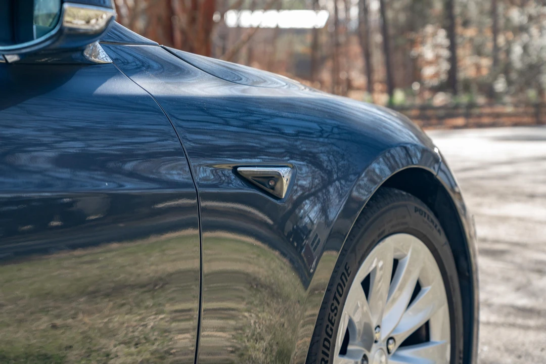 2017 Tesla Model S - Image 12 of 31
