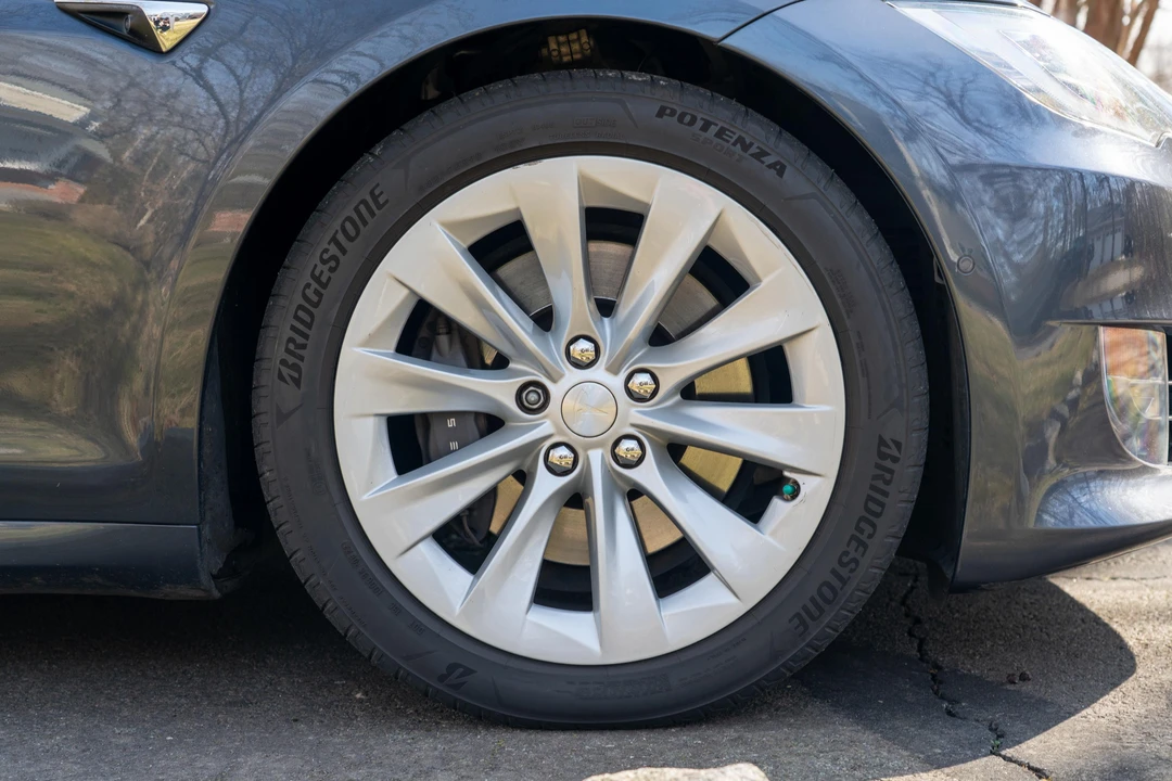 2017 Tesla Model S - Image 17 of 31