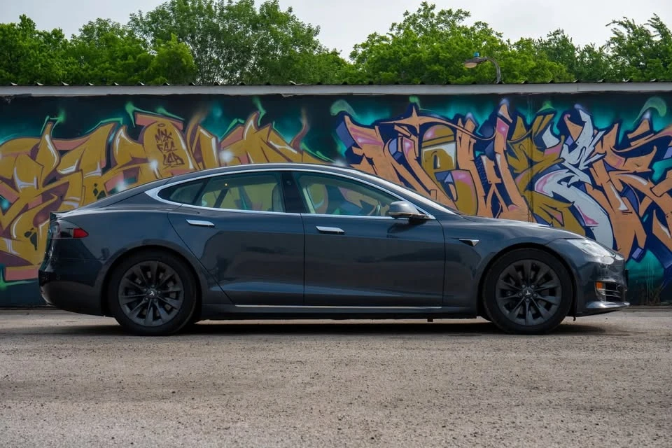 2017 Tesla Model S - Image 6 of 20