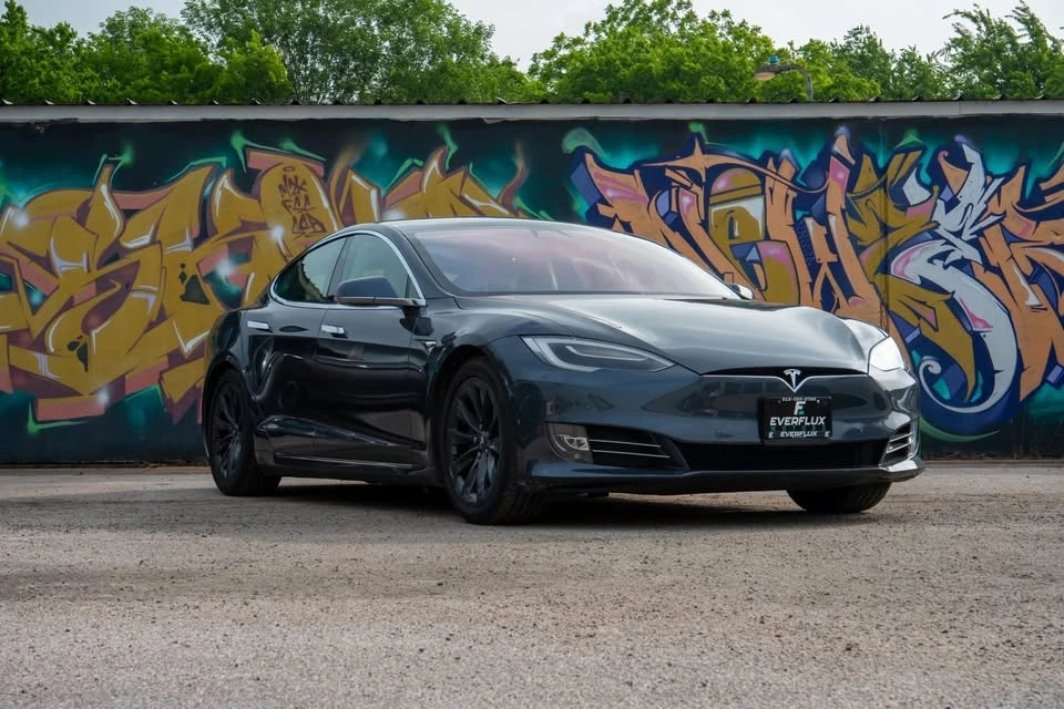 2017 Tesla Model S - Image 2 of 20