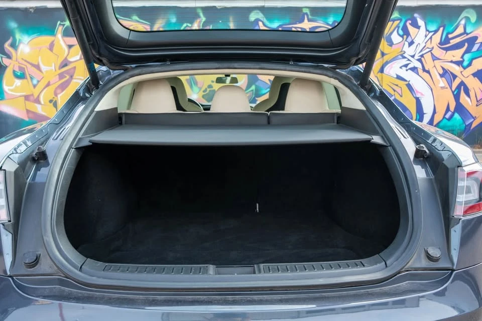 2017 Tesla Model S - Image 16 of 20