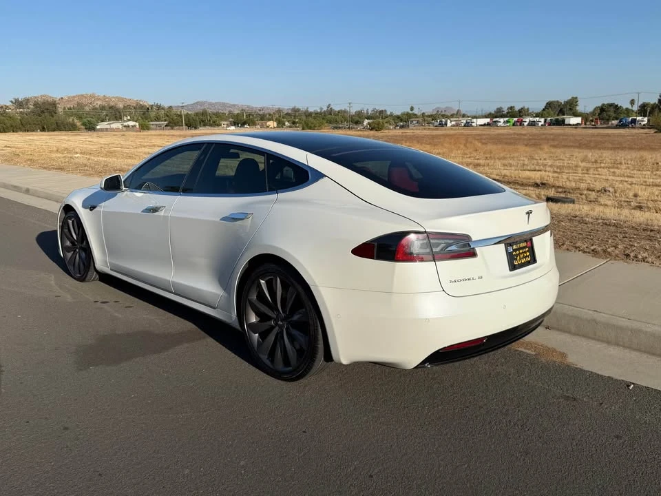 2017 Tesla Model S - Image 17 of 20