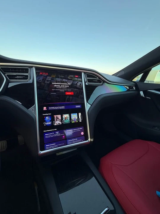 2017 Tesla Model S - Image 8 of 20