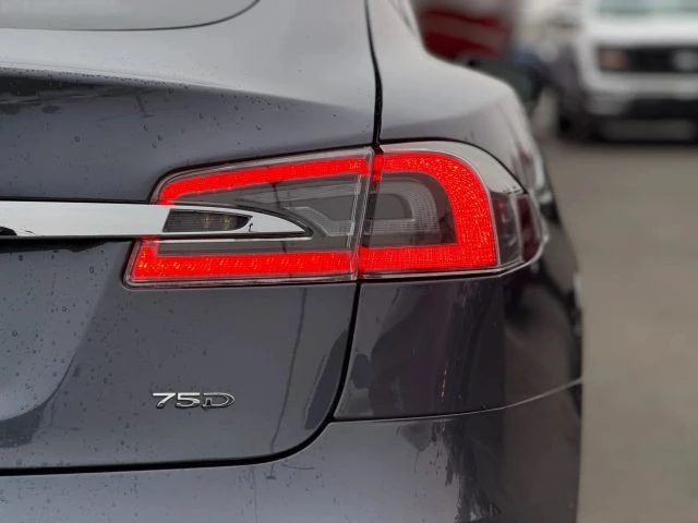 2017 Tesla Model S - Image 10 of 21