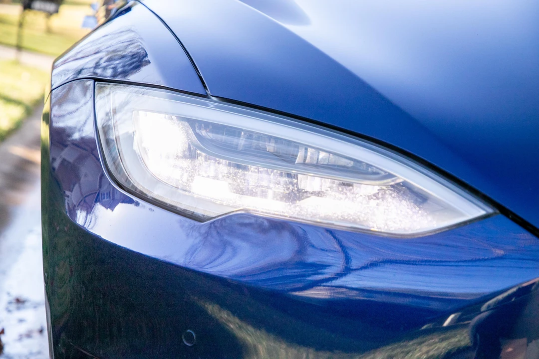 2017 Tesla Model S - Image 9 of 31