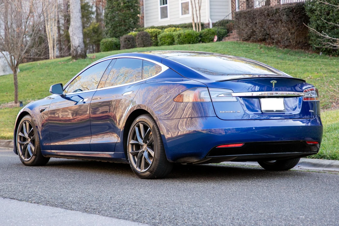 2017 Tesla Model S - Image 4 of 31