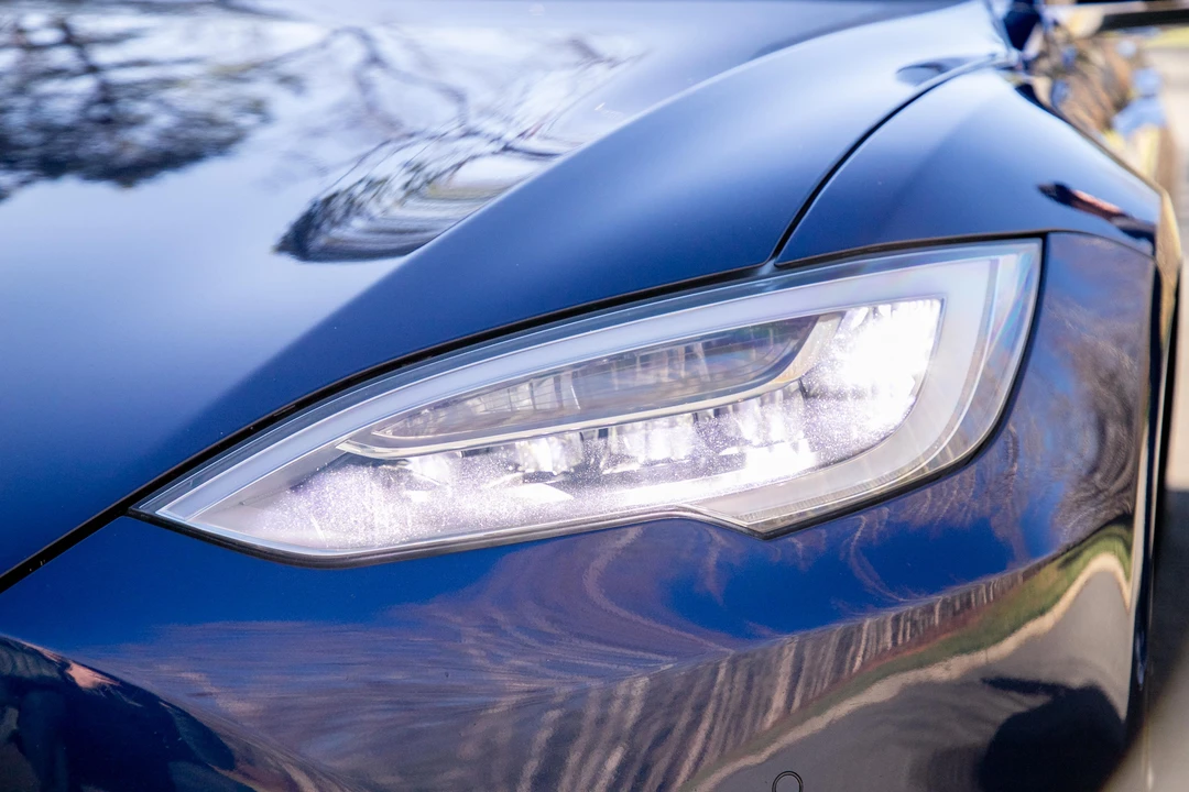 2017 Tesla Model S - Image 14 of 31