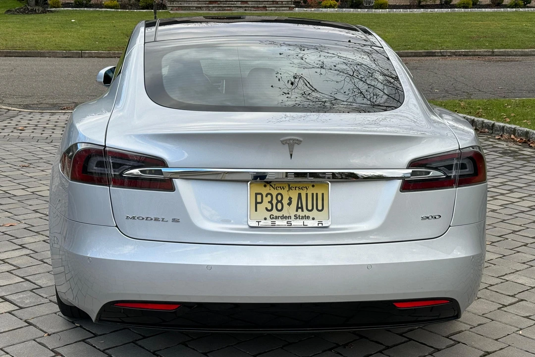 2017 Tesla Model S - Image 5 of 31