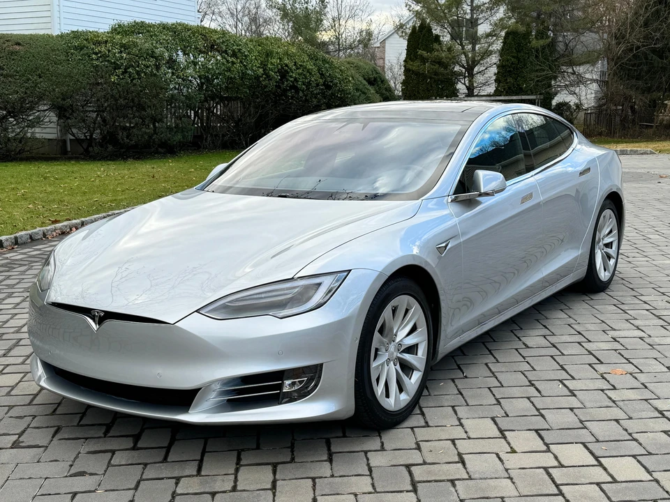 2017 Tesla Model S - Image 6 of 31