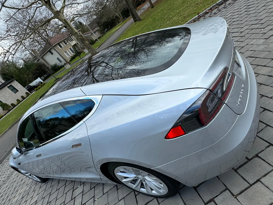 2017 Tesla Model S - Image 14 of 31