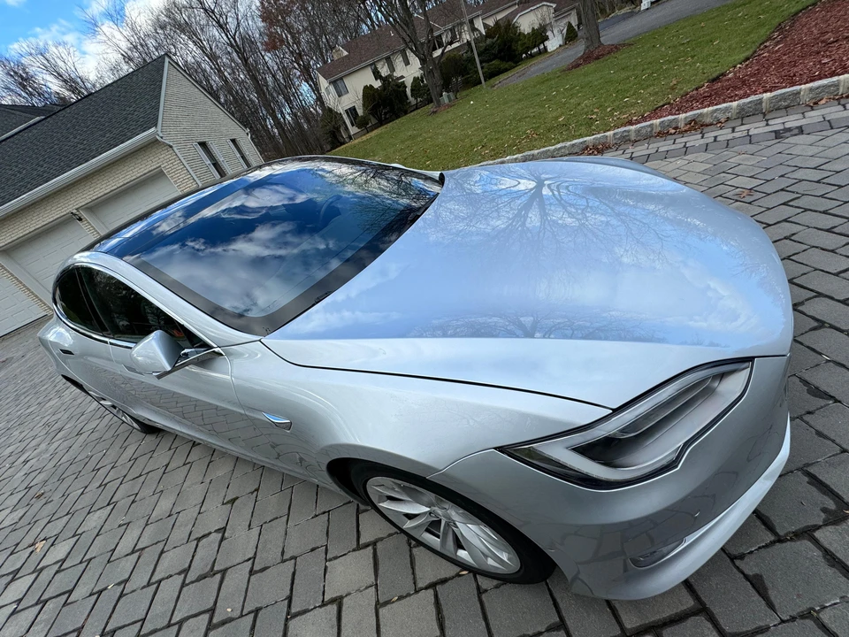 2017 Tesla Model S - Image 23 of 31
