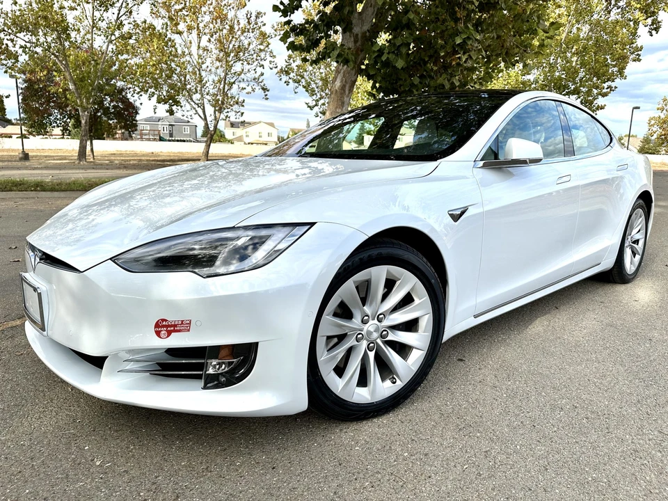 2017 Tesla Model S - Image 6 of 31