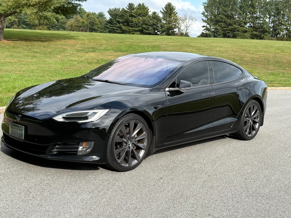 2017 Tesla Model S - Image 8 of 31