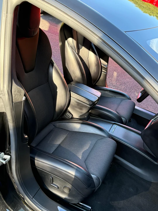 2017 Tesla Model S - Image 28 of 31