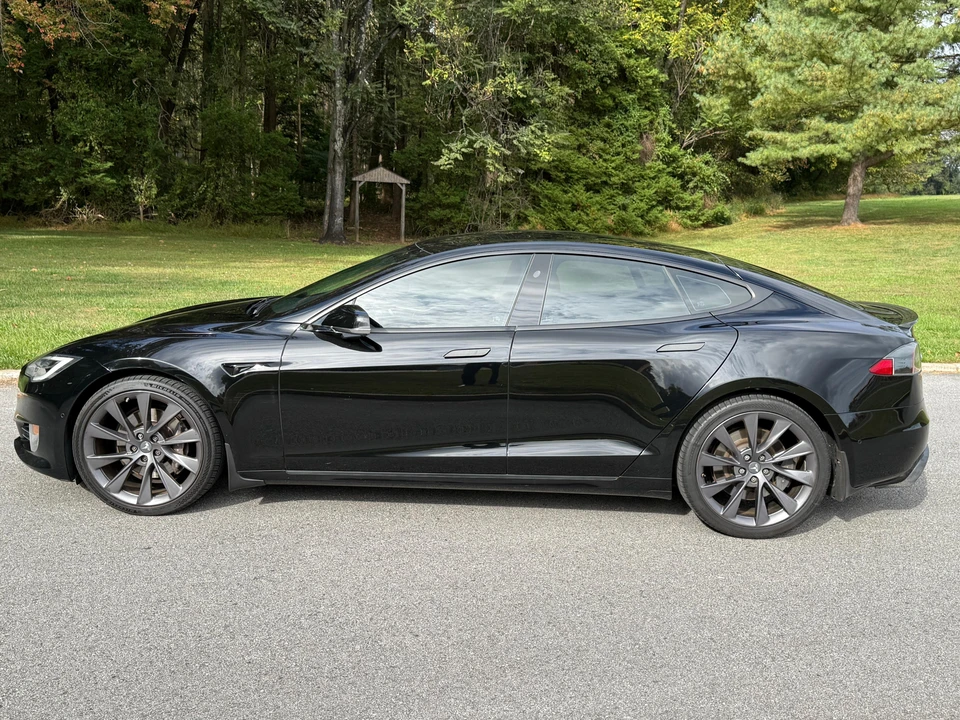 2017 Tesla Model S - Image 9 of 31