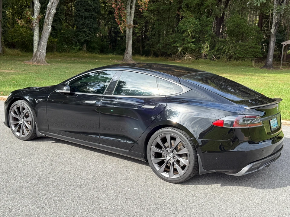 2017 Tesla Model S - Image 10 of 31