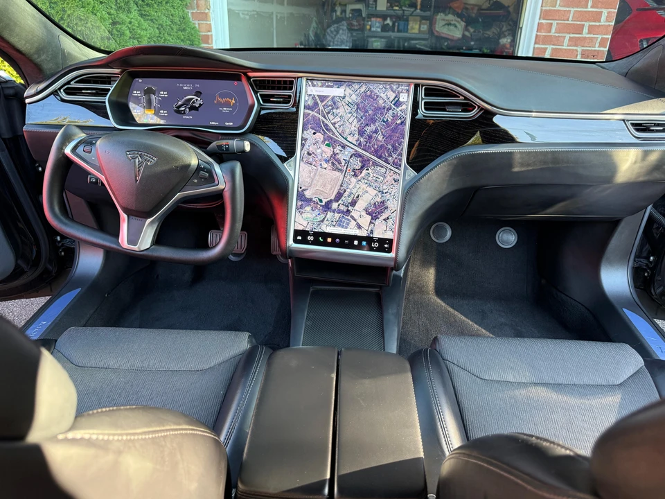 2017 Tesla Model S - Image 30 of 31
