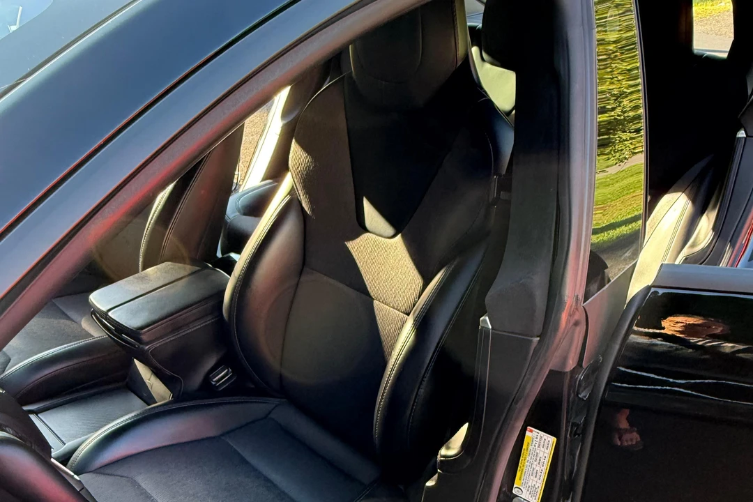2017 Tesla Model S - Image 24 of 31