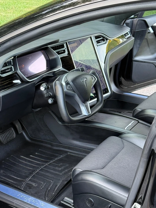 2017 Tesla Model S - Image 29 of 31