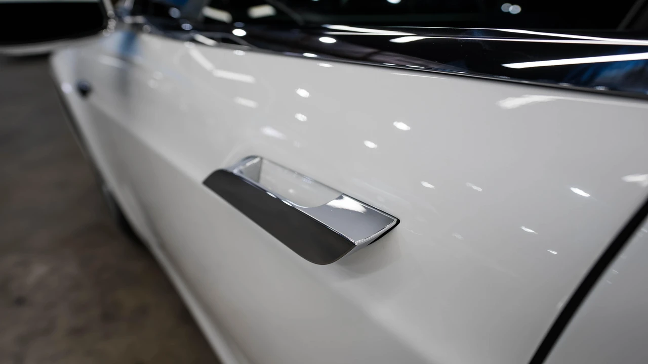 2017 Tesla Model S - Image 22 of 31