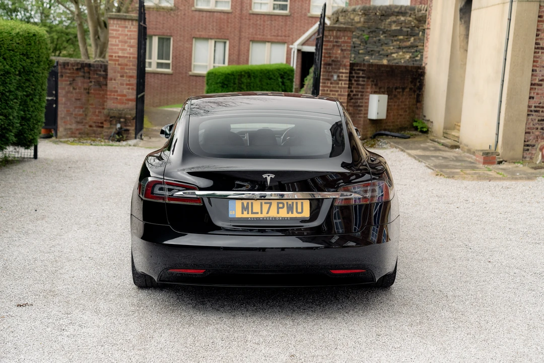 2017 Tesla Model S - Image 13 of 31
