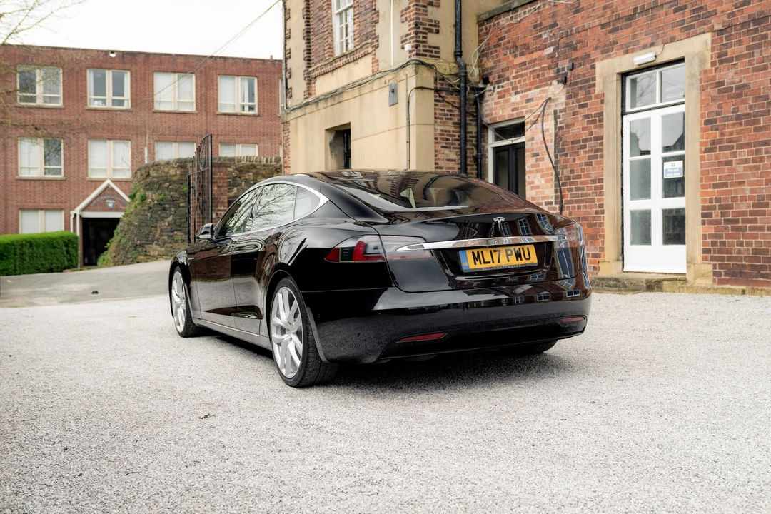 2017 Tesla Model S - Image 14 of 31