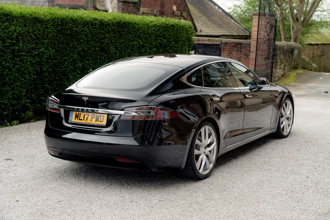 2017 Tesla Model S - Image 12 of 31