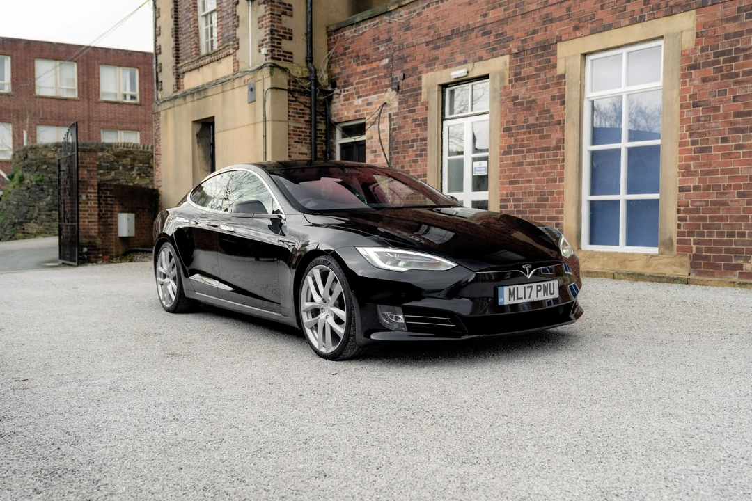 2017 Tesla Model S - Image 3 of 31