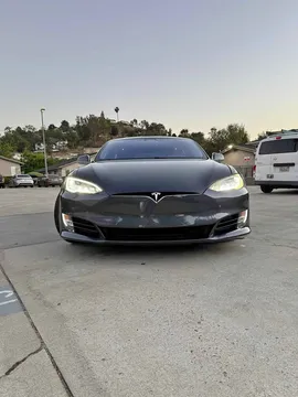 2017 Tesla Model S 90D