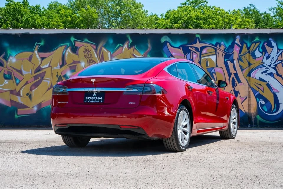 2017 Tesla Model S - Image 14 of 20