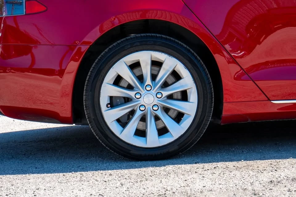 2017 Tesla Model S - Image 18 of 20