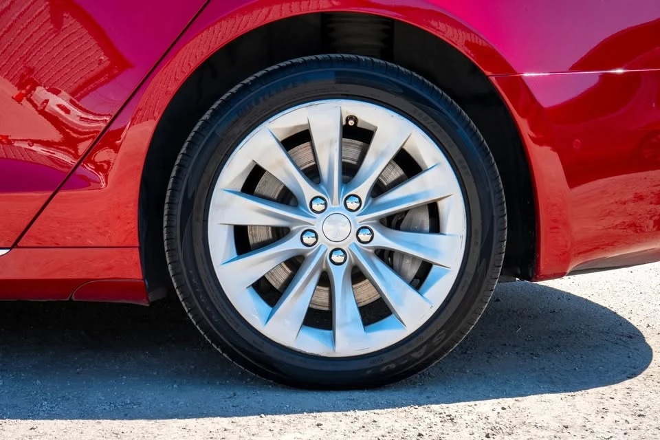 2017 Tesla Model S - Image 16 of 20