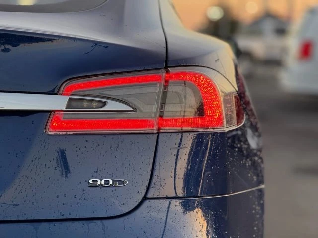 2017 Tesla Model S - Image 9 of 21
