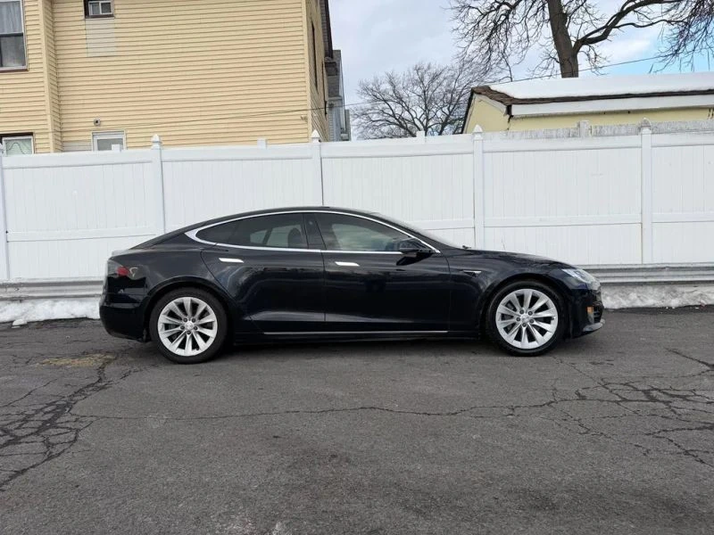 2017 Tesla Model S - Image 8 of 12