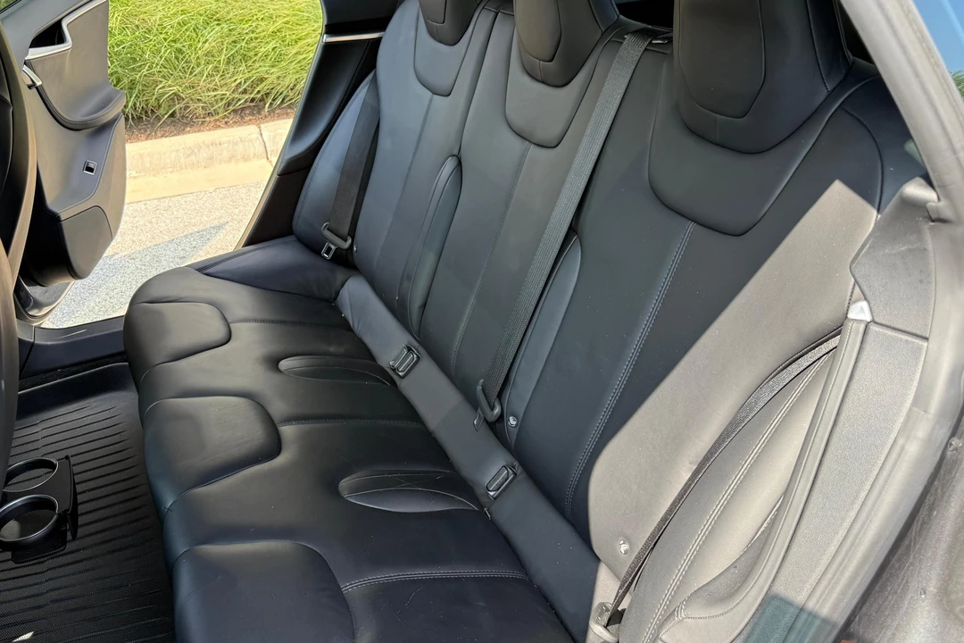 2017 Tesla Model S - Image 27 of 31