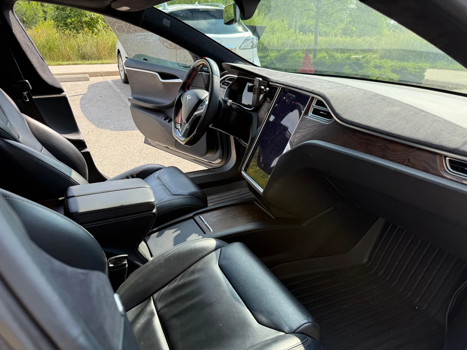 2017 Tesla Model S - Image 31 of 31