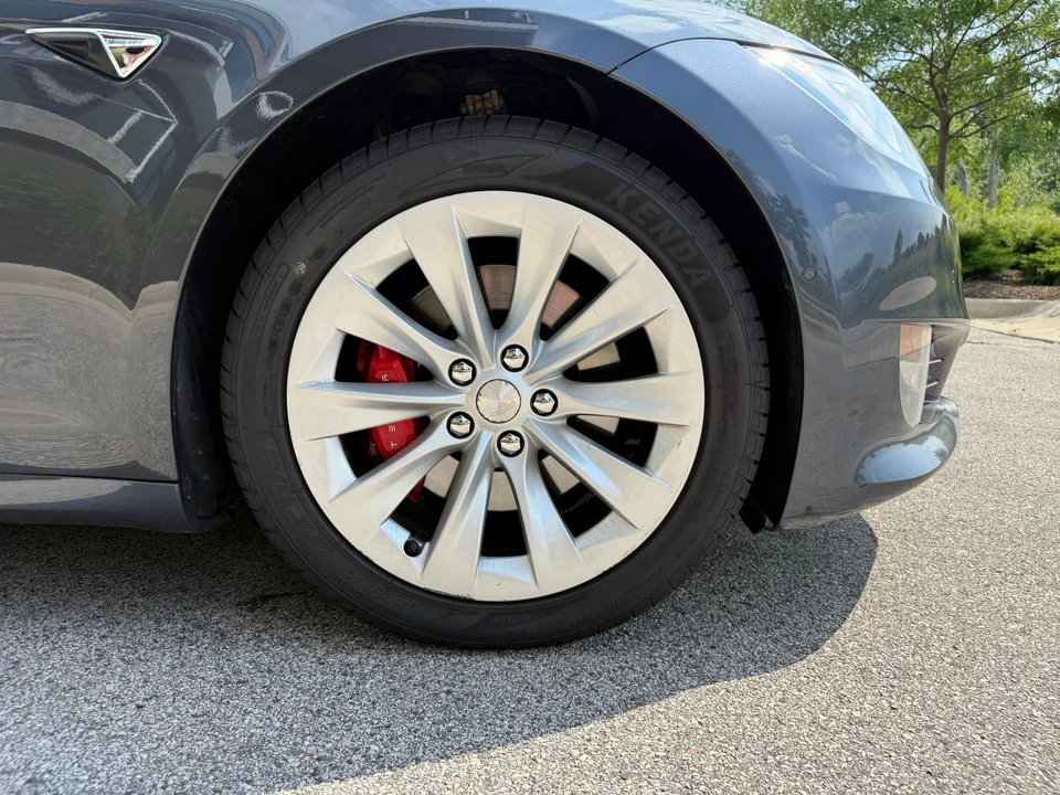 2017 Tesla Model S - Image 24 of 31