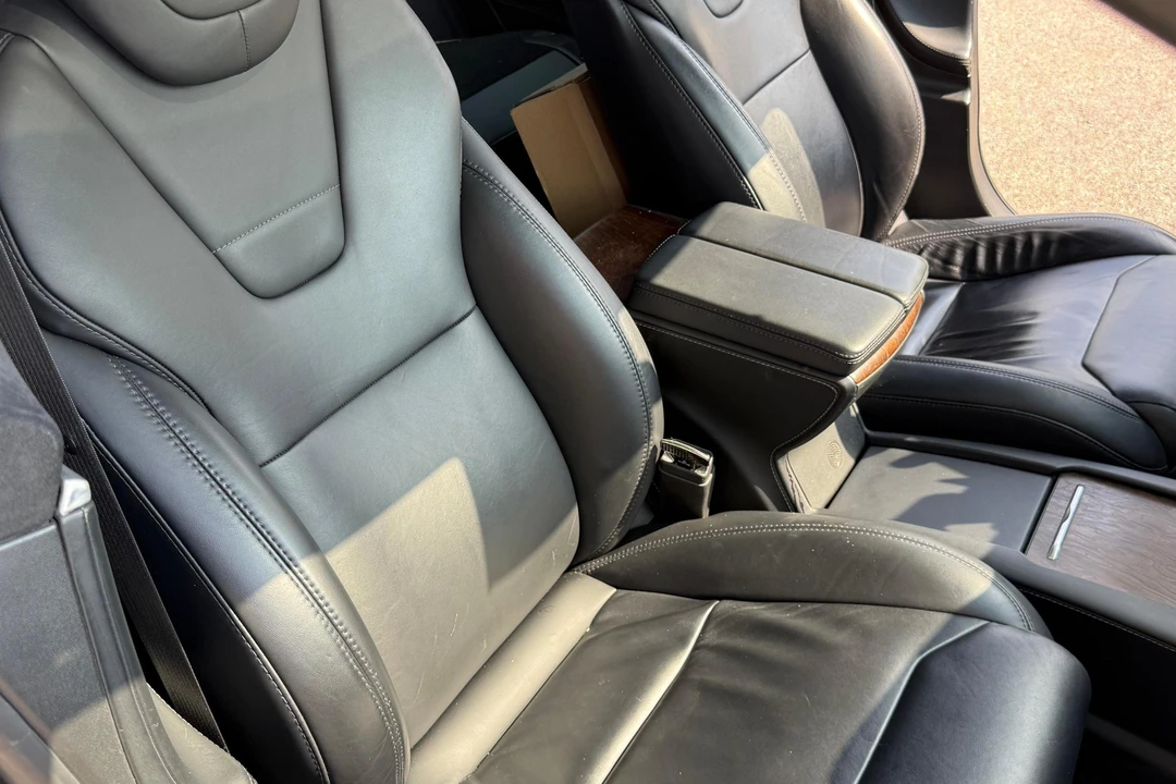 2017 Tesla Model S - Image 26 of 31