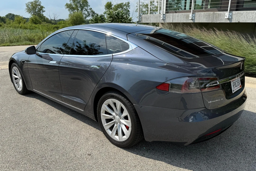 2017 Tesla Model S - Image 4 of 31