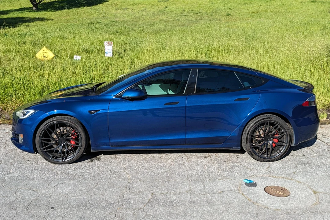 2017 Tesla Model S - Image 10 of 31
