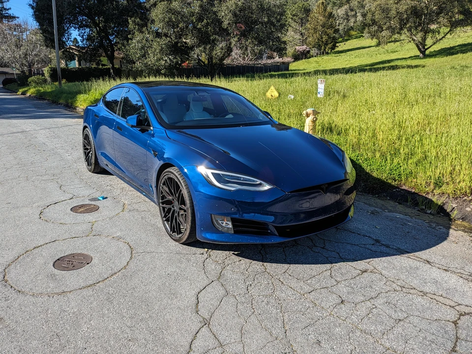 2017 Tesla Model S - Image 21 of 31