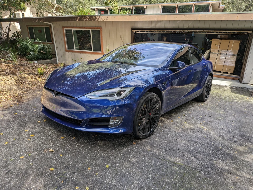 2017 Tesla Model S - Image 9 of 31