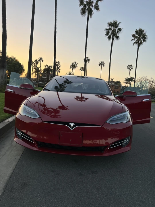 2017 Tesla Model S - Image 7 of 31