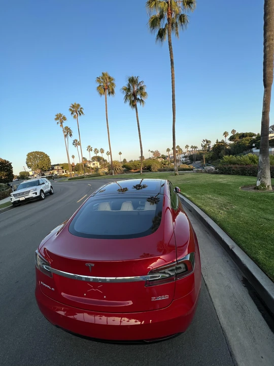 2017 Tesla Model S - Image 12 of 31