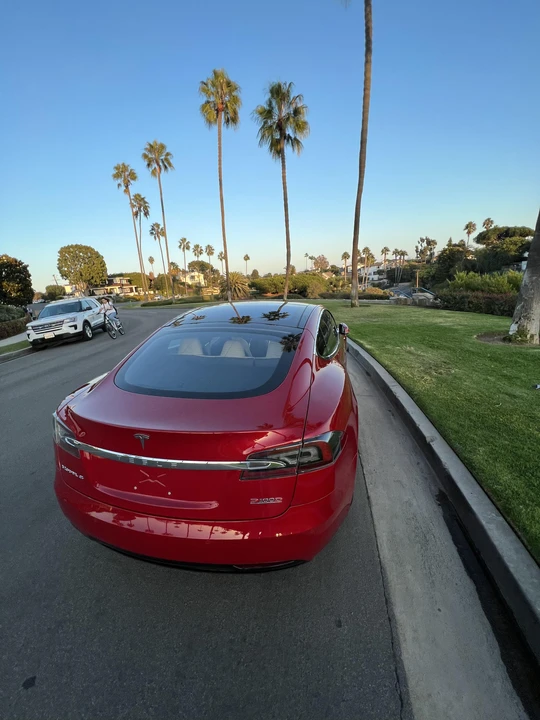 2017 Tesla Model S - Image 13 of 31