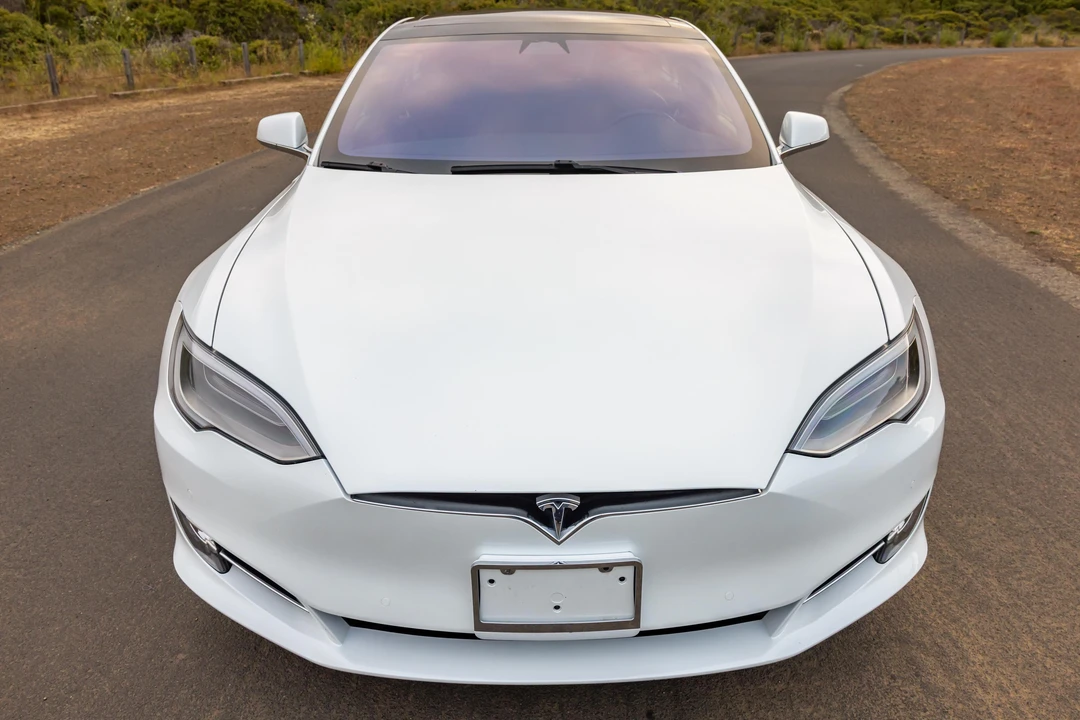 2017 Tesla Model S - Image 6 of 31
